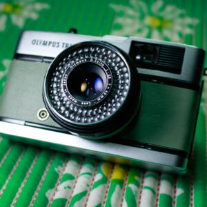 Linda Câmera Olympus Trip 35 – Revisada