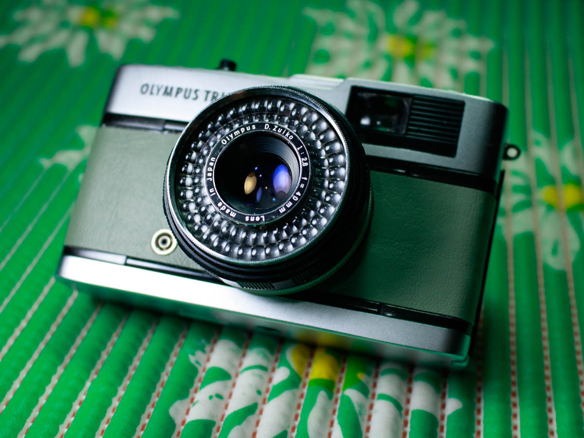 Linda Câmera Olympus Trip 35 – Revisada