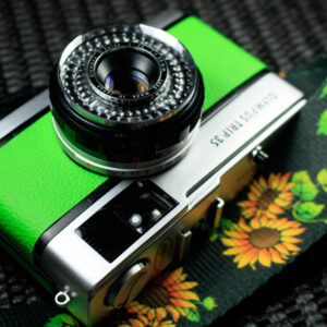 Linda Câmera Olympus Trip 35 – Revisada